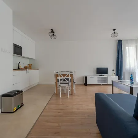 Apartment K27 - Z Pieknym Widokiem I Parkingiem - Spaceapart