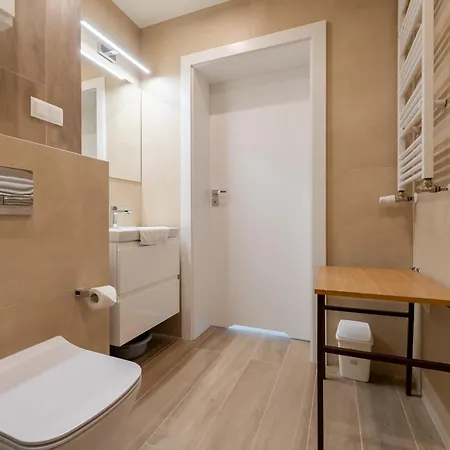 شقة K27 - Z Pieknym Widokiem I Parkingiem - Spaceapart كارباش